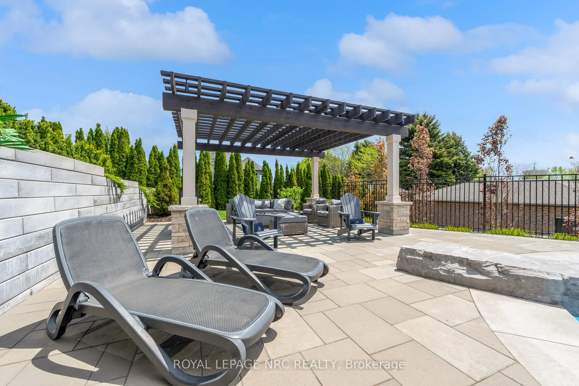 Photo 60 of 34 Marlene Stewart Drive, Pelham, Fonthill — HOMEH