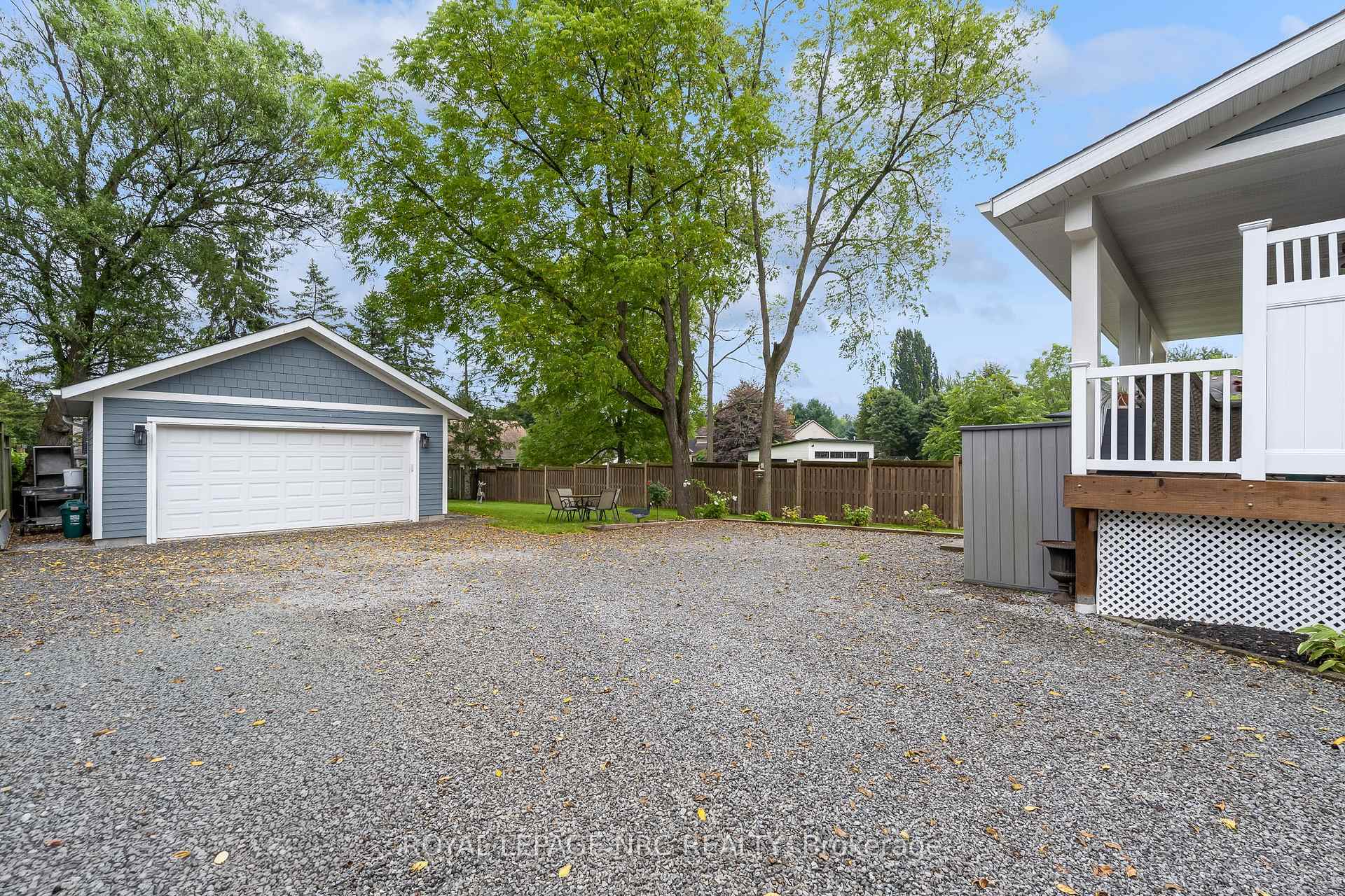 Photo 2 of 1239 Pelham Street, Pelham, Fonthill — HOMEH