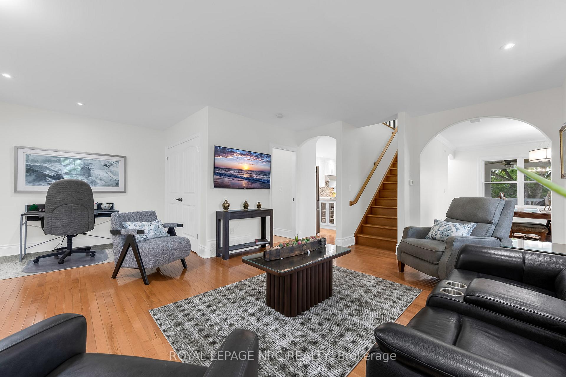 Photo 11 of 1239 Pelham Street, Pelham, Fonthill — HOMEH