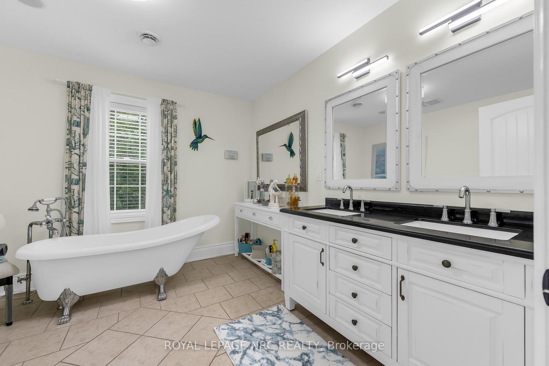 Photo 24 of 1239 Pelham Street, Pelham, Fonthill — HOMEH