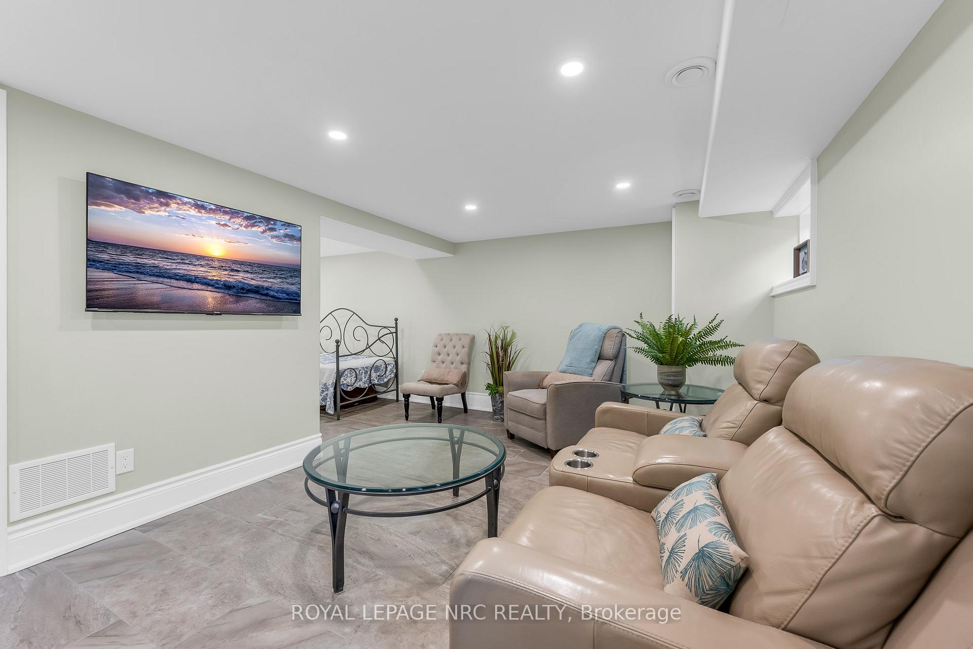 Photo 31 of 1239 Pelham Street, Pelham, Fonthill — HOMEH
