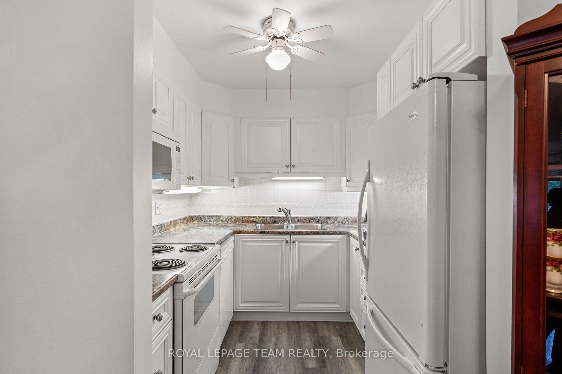 Photo 12 of Unit 12, 12-2 Stonebank Crescent, Ottawa, Westcliffe Estates — HOMEH