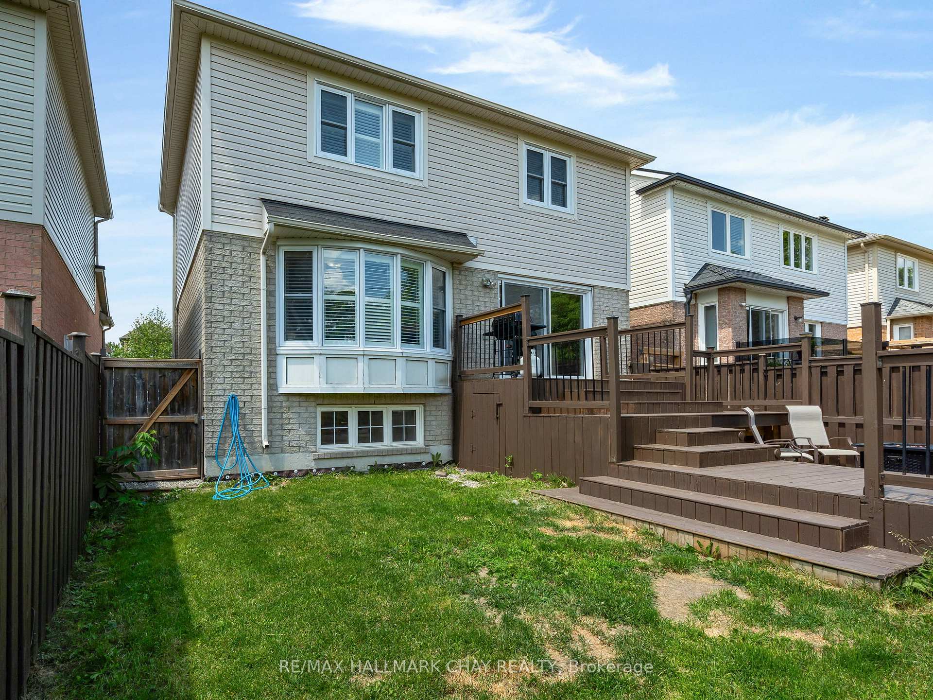 Photo 31 of 19 Callander Crescent, New Tecumseth, Alliston — HOMEH