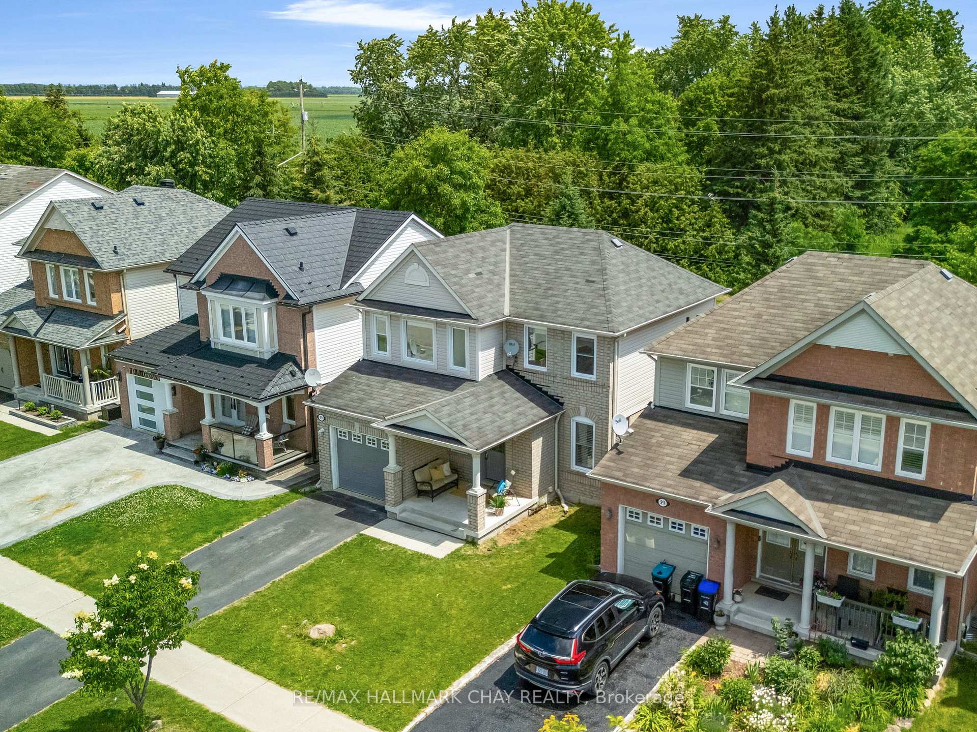 Photo 38 of 19 Callander Crescent, New Tecumseth, Alliston — HOMEH