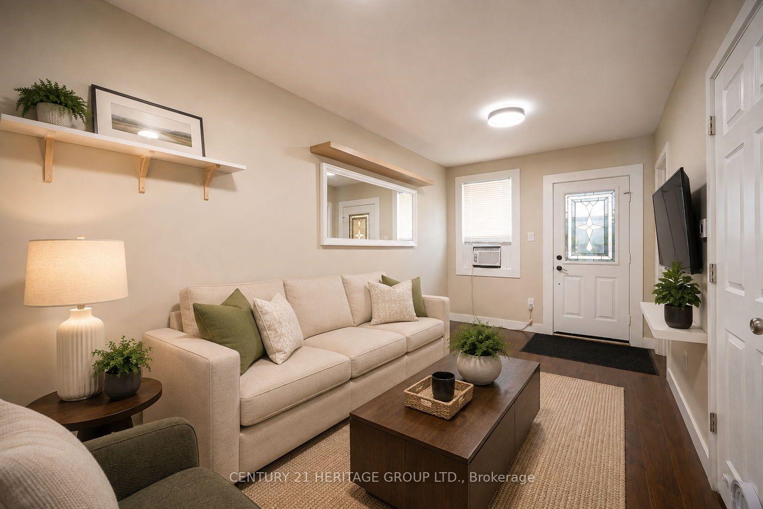 Photo 5 of 41 Biggar Avenue, Hamilton, North End — HOMEH