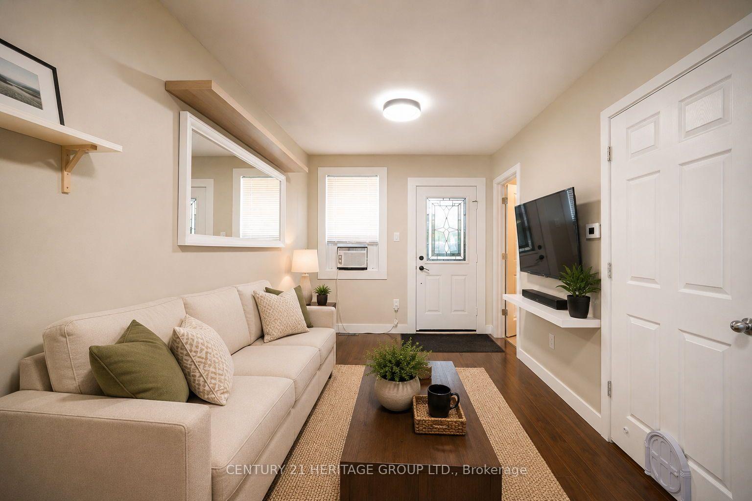 Photo 8 of 41 Biggar Avenue, Hamilton, North End — HOMEH