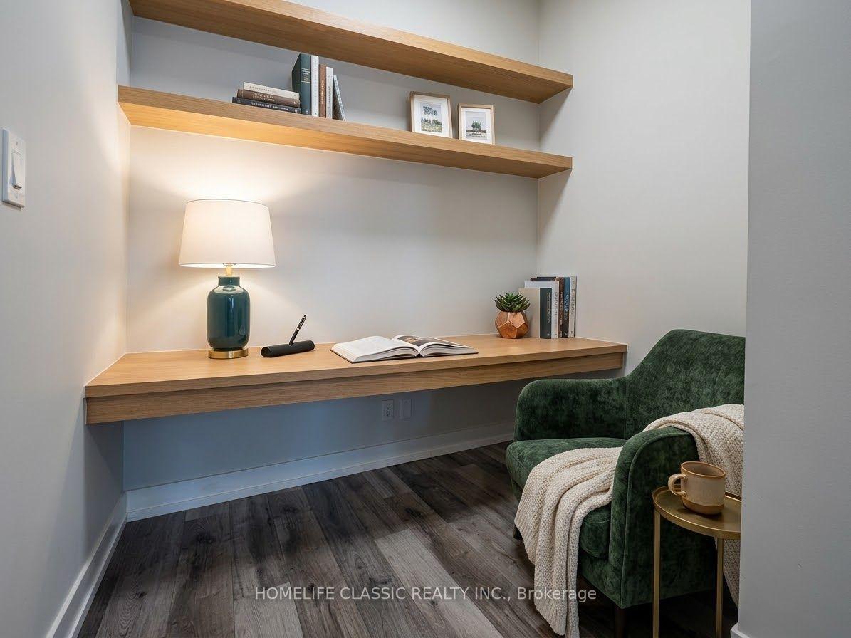 Photo 3 of Unit 813, 9471 Yonge Street, Richmond Hill, Observatory — HOMEH
