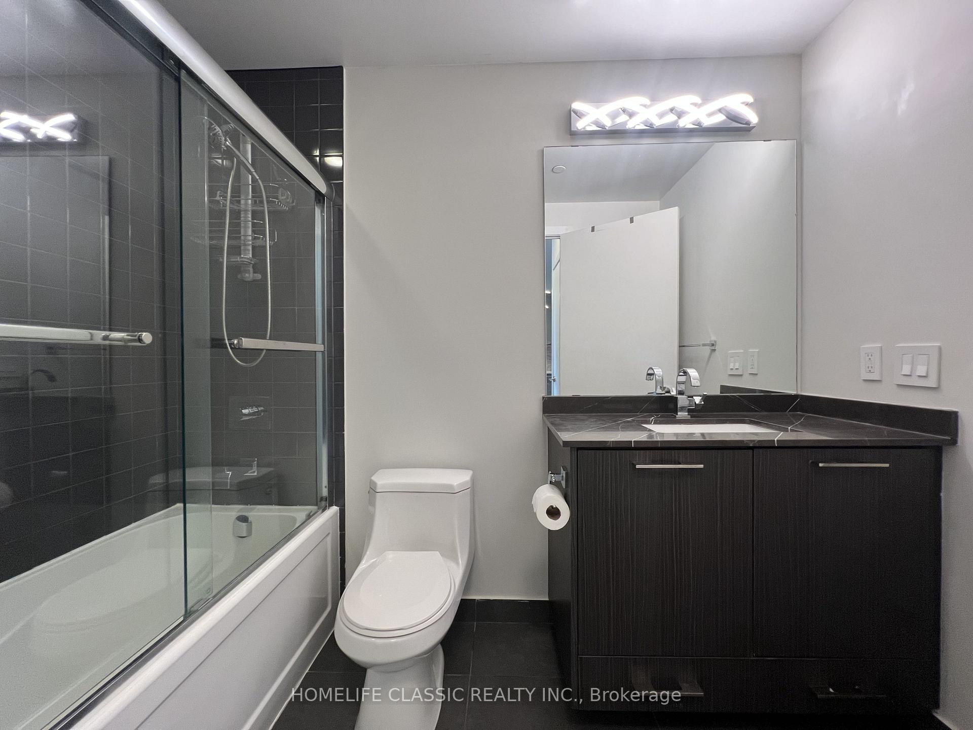 Photo 6 of Unit 813, 9471 Yonge Street, Richmond Hill, Observatory — HOMEH