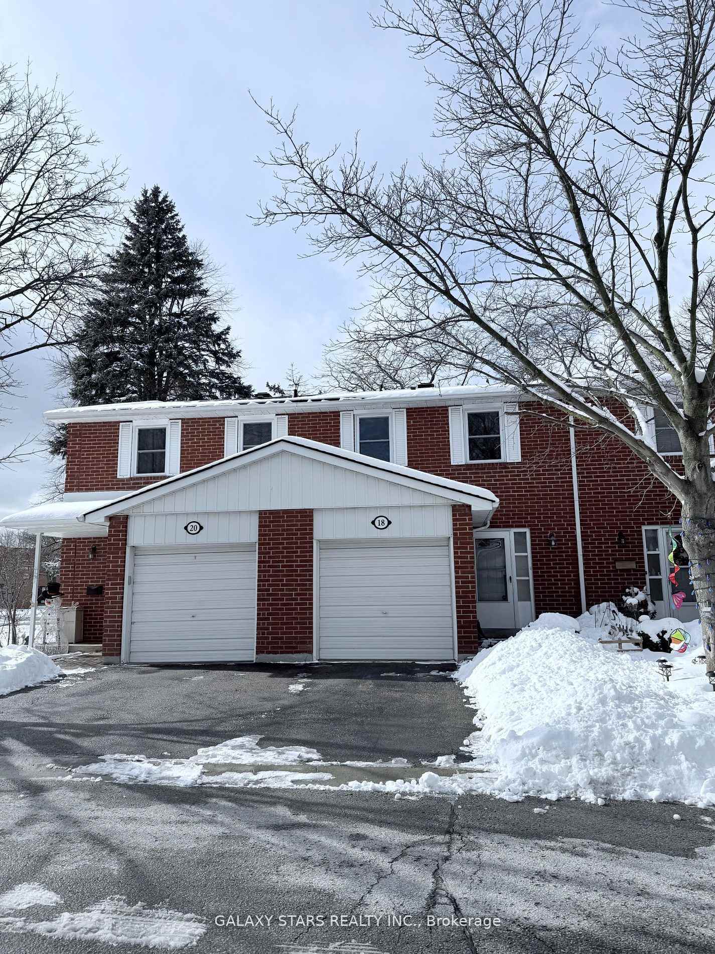 Photo 5 of 18 Norris Way, Markham, Thornhill — HOMEH