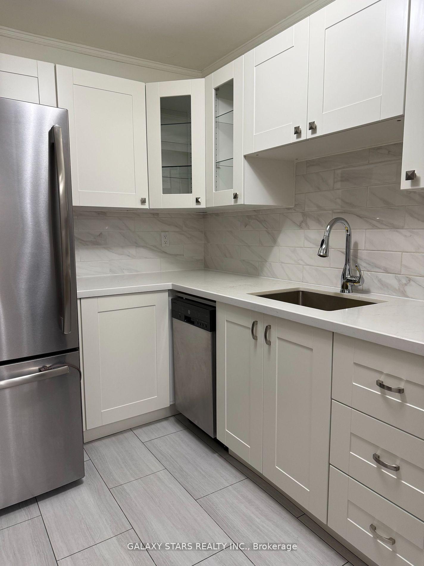 Photo 12 of 18 Norris Way, Markham, Thornhill — HOMEH