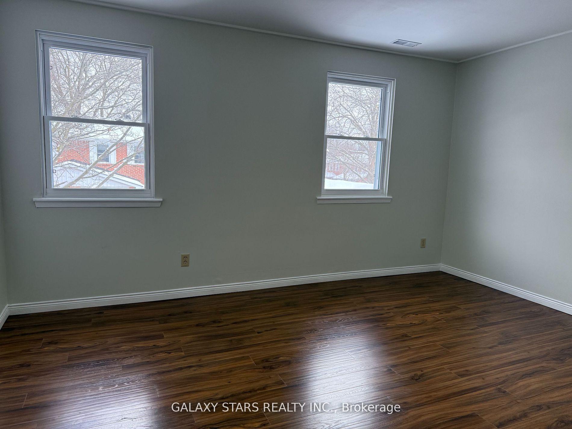Photo 17 of 18 Norris Way, Markham, Thornhill — HOMEH