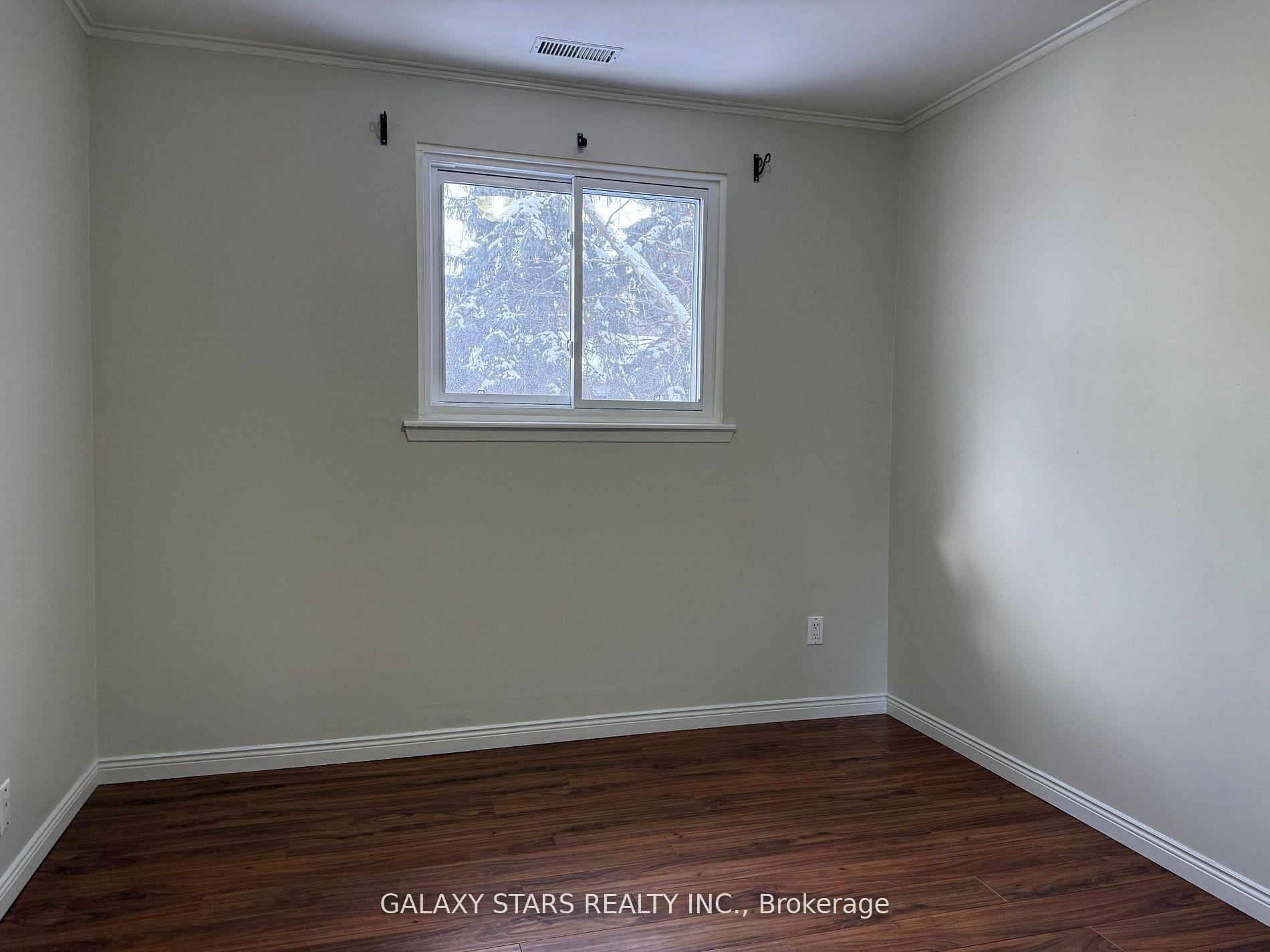 Photo 20 of 18 Norris Way, Markham, Thornhill — HOMEH