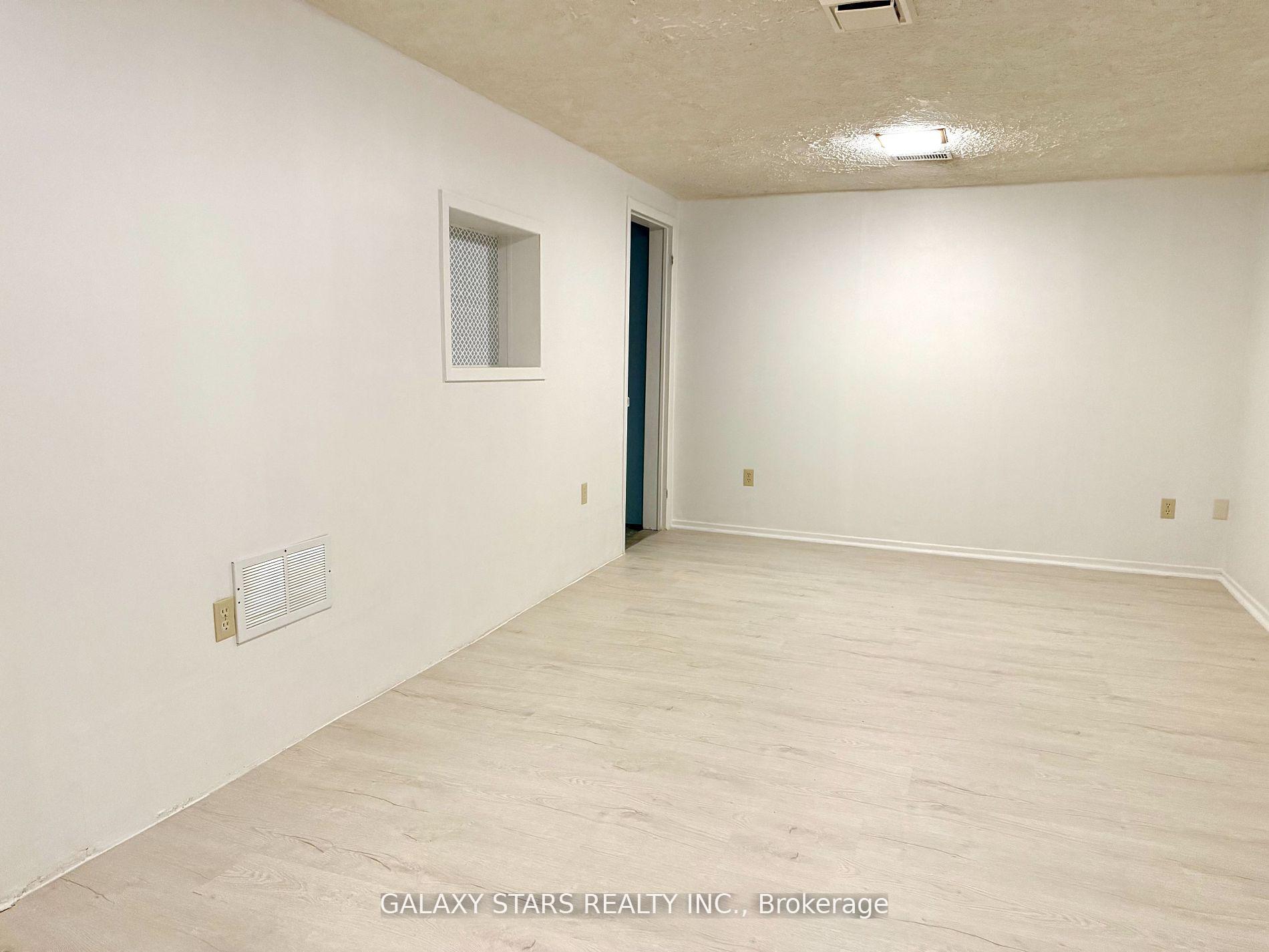 Photo 31 of 18 Norris Way, Markham, Thornhill — HOMEH
