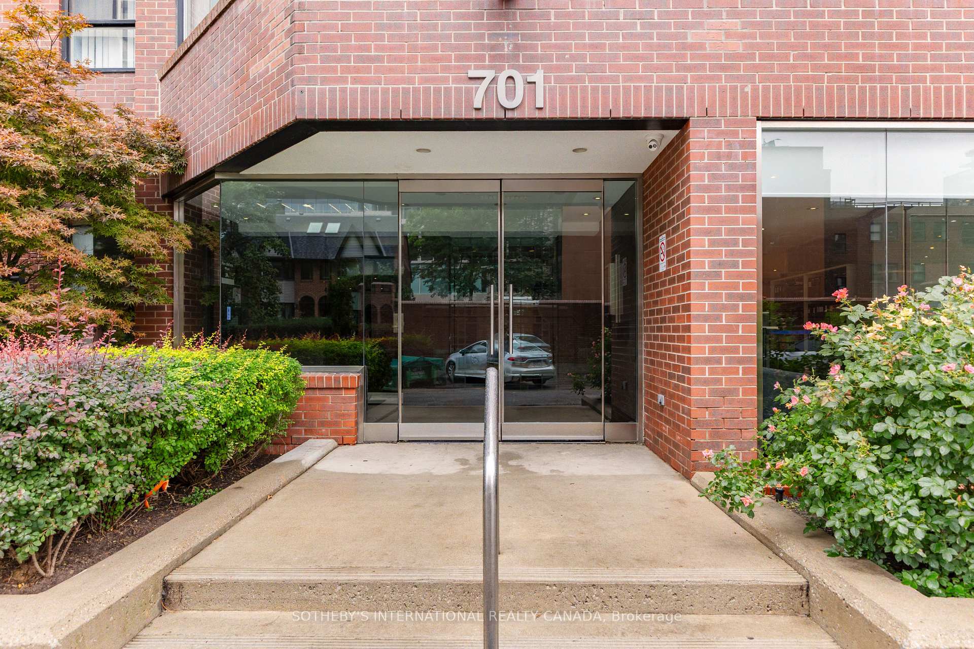 Photo 2 of Unit 105, 701 King Street, Toronto, Niagara — HOMEH