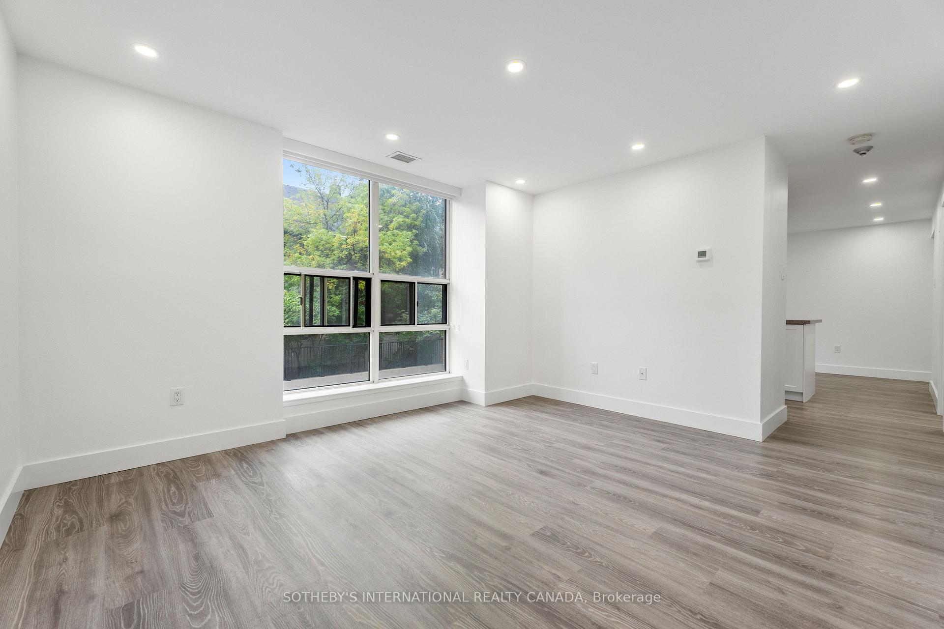 Photo 13 of Unit 105, 701 King Street, Toronto, Niagara — HOMEH
