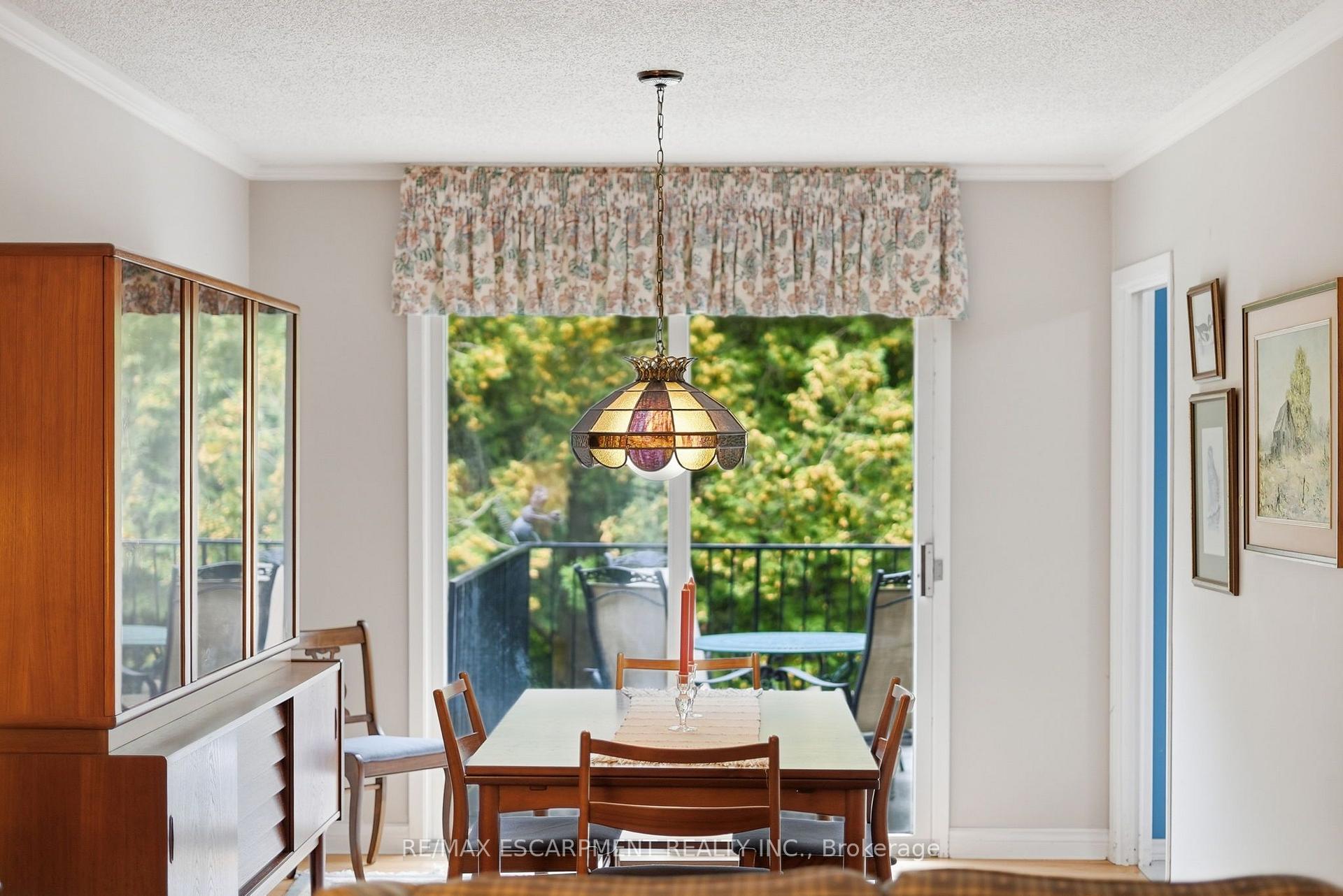 Photo 9 of 8553 Guelph Line, Milton, Campbellville — HOMEH