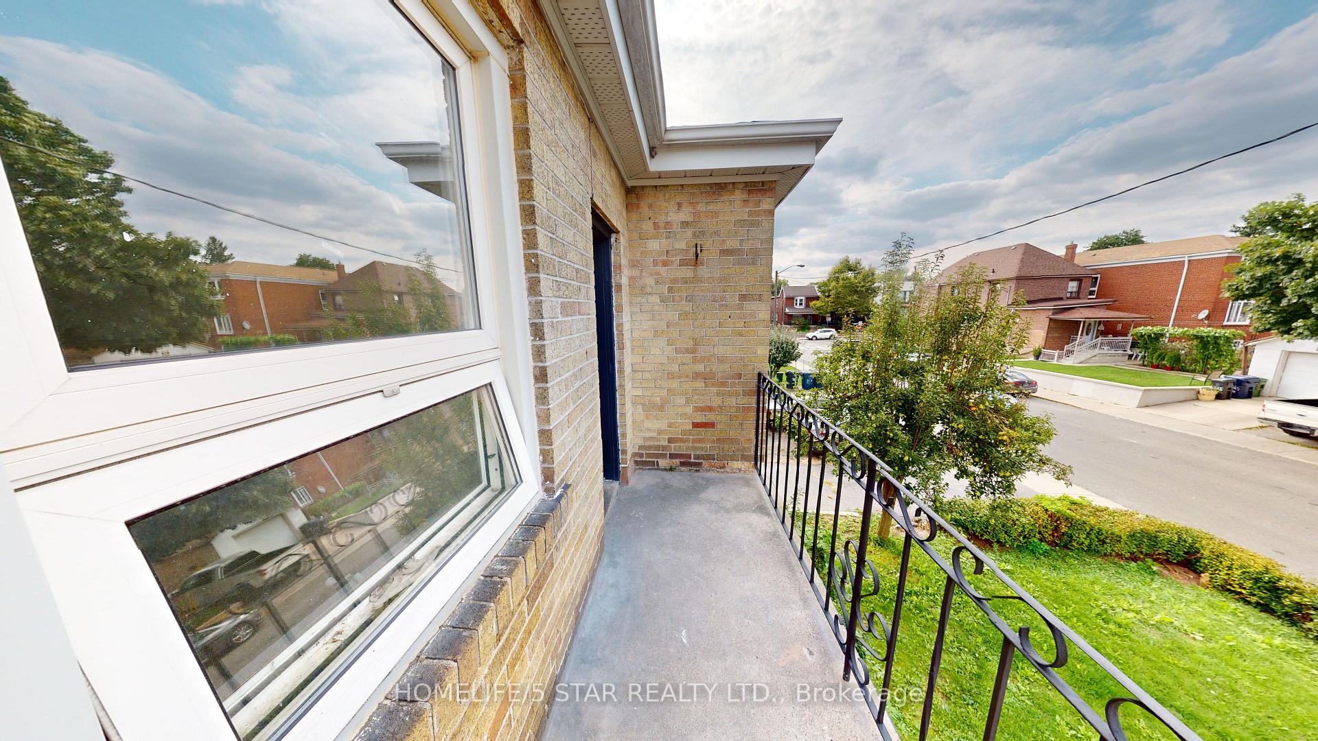 Photo 10 of 49 Earlsdale Avenue, Toronto, Oakwood Village — HOMEH