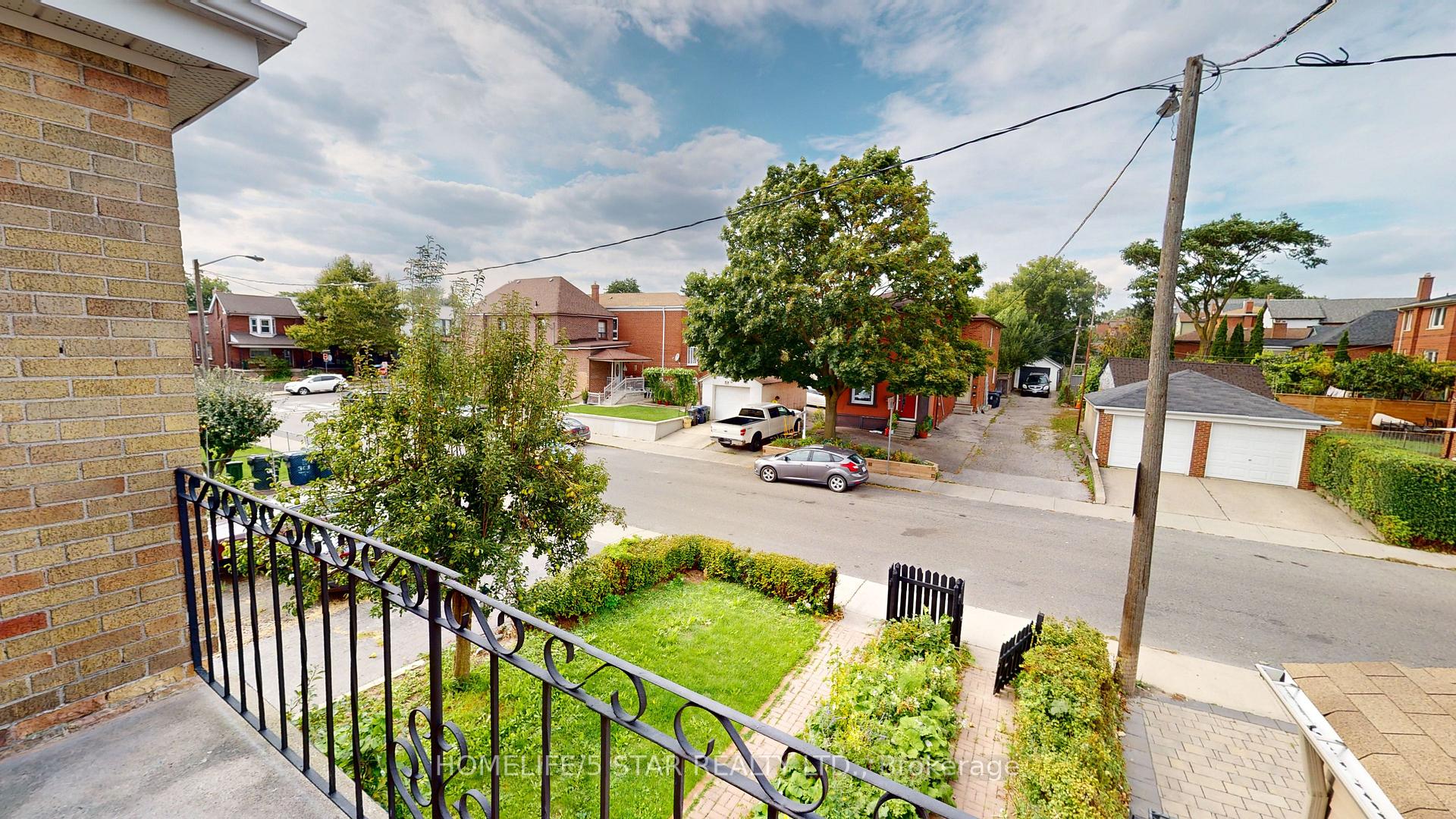 Photo 12 of 49 Earlsdale Avenue, Toronto, Oakwood Village — HOMEH