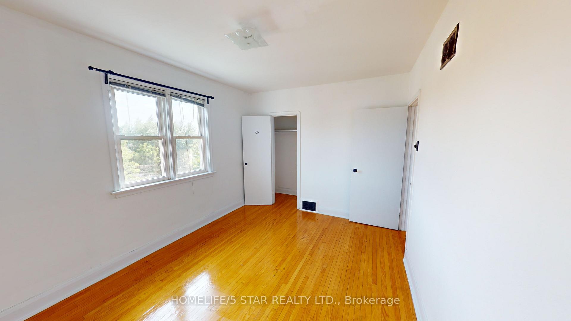Photo 17 of 49 Earlsdale Avenue, Toronto, Oakwood Village — HOMEH