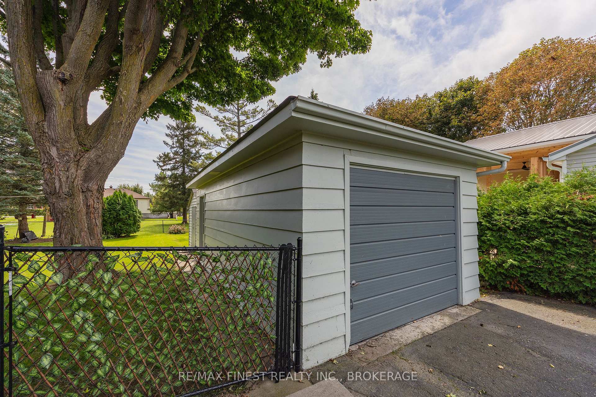 Photo 6 of 721 Front Road, Kingston, City Southwest — HOMEH