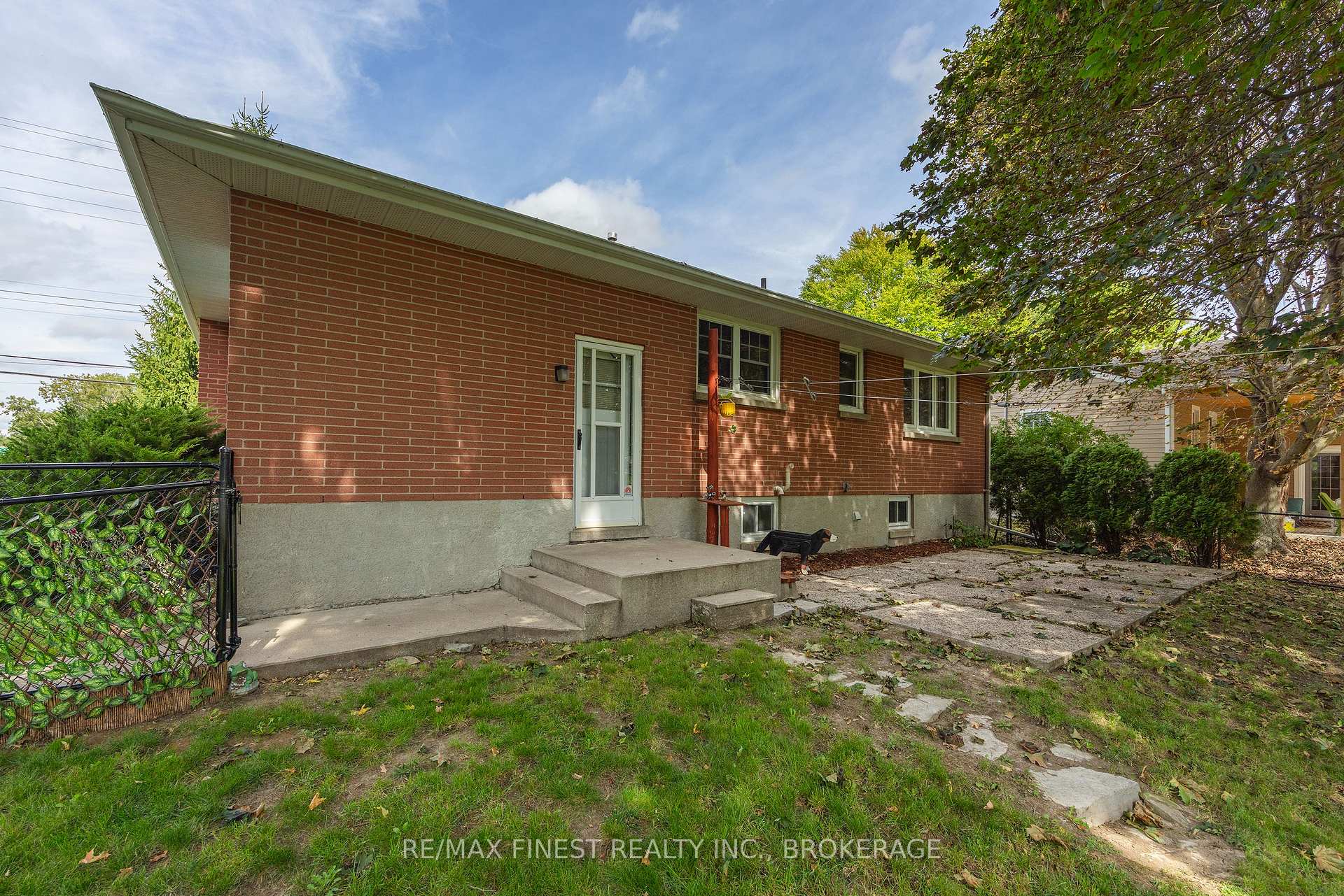 Photo 8 of 721 Front Road, Kingston, City Southwest — HOMEH