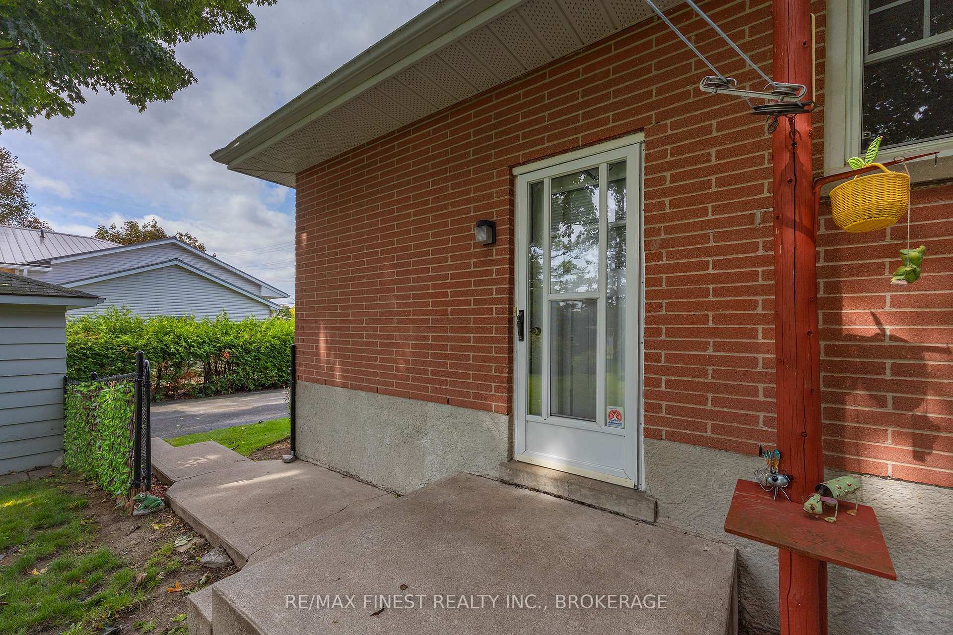 Photo 16 of 721 Front Road, Kingston, City Southwest — HOMEH
