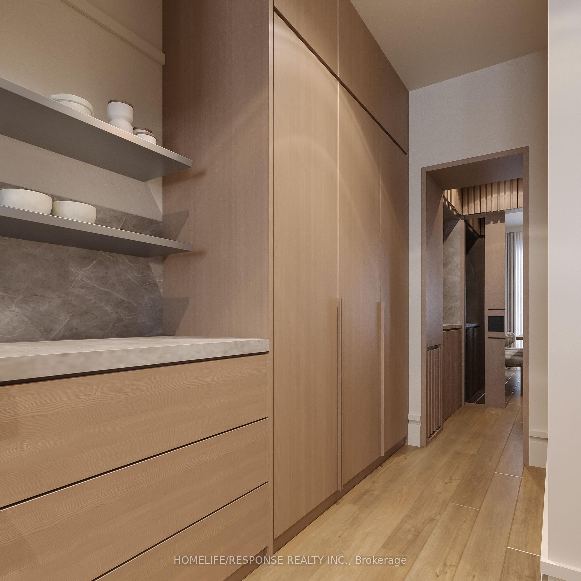 Photo 6 of 41 Pine Avenue N, Mississauga, Port Credit — HOMEH