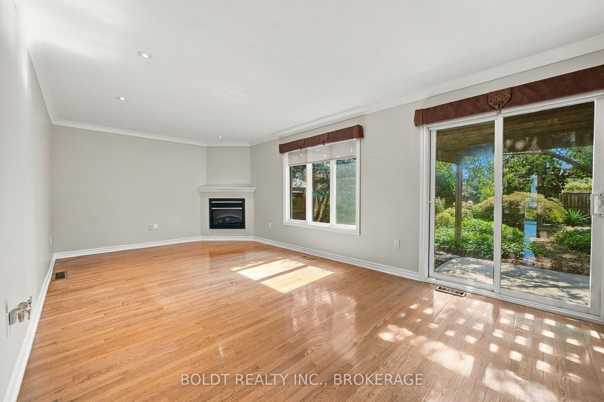 Photo 9 of 255 Sullivan Avenue, Thorold, Confederation Heights — HOMEH