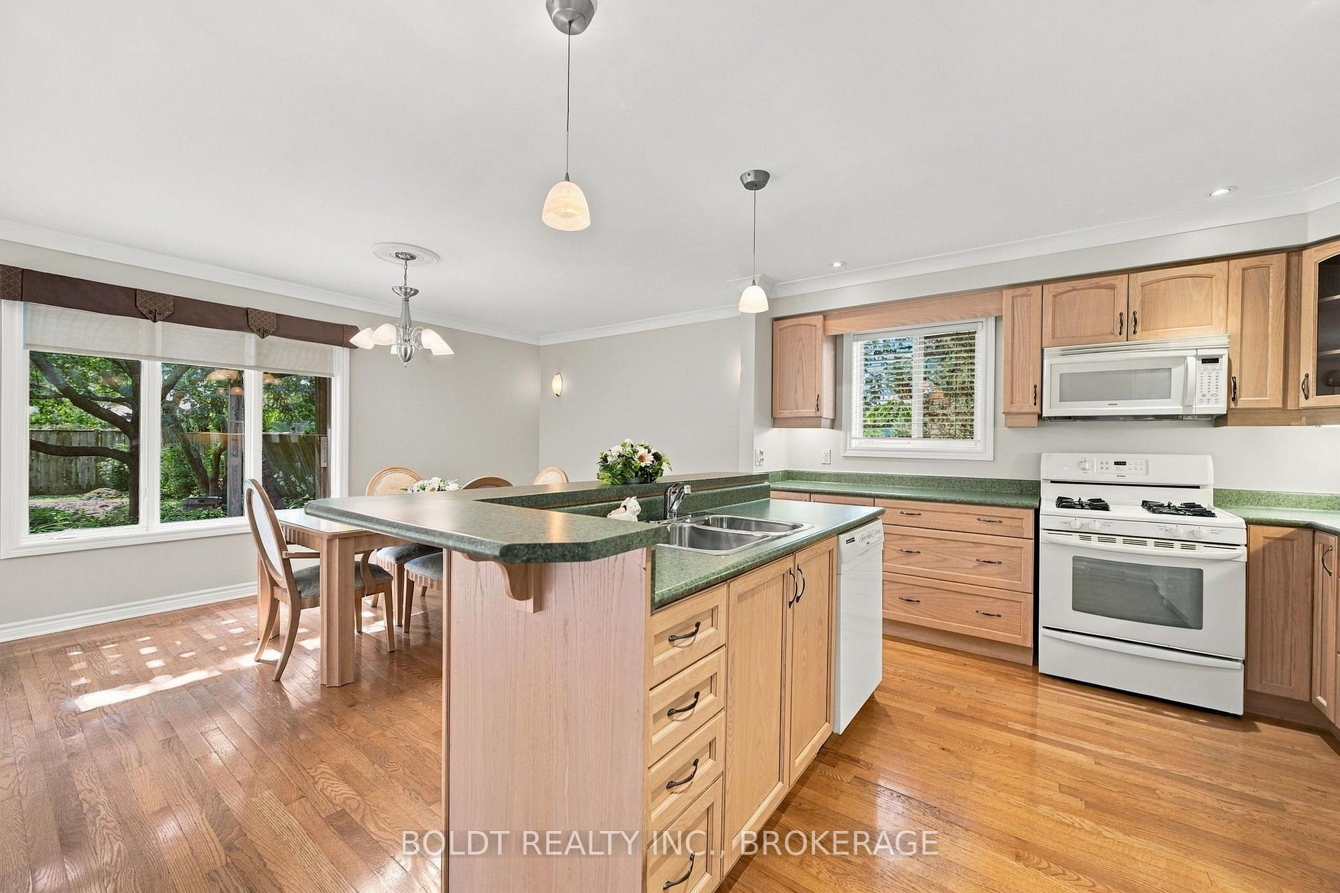 Photo 19 of 255 Sullivan Avenue, Thorold, Confederation Heights — HOMEH