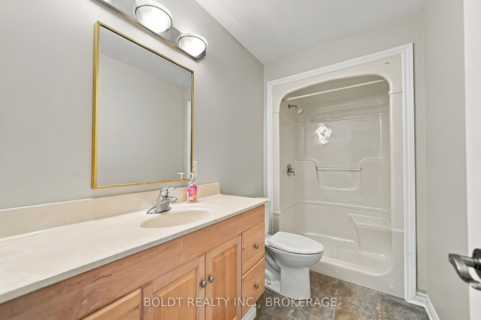 Photo 23 of 255 Sullivan Avenue, Thorold, Confederation Heights — HOMEH