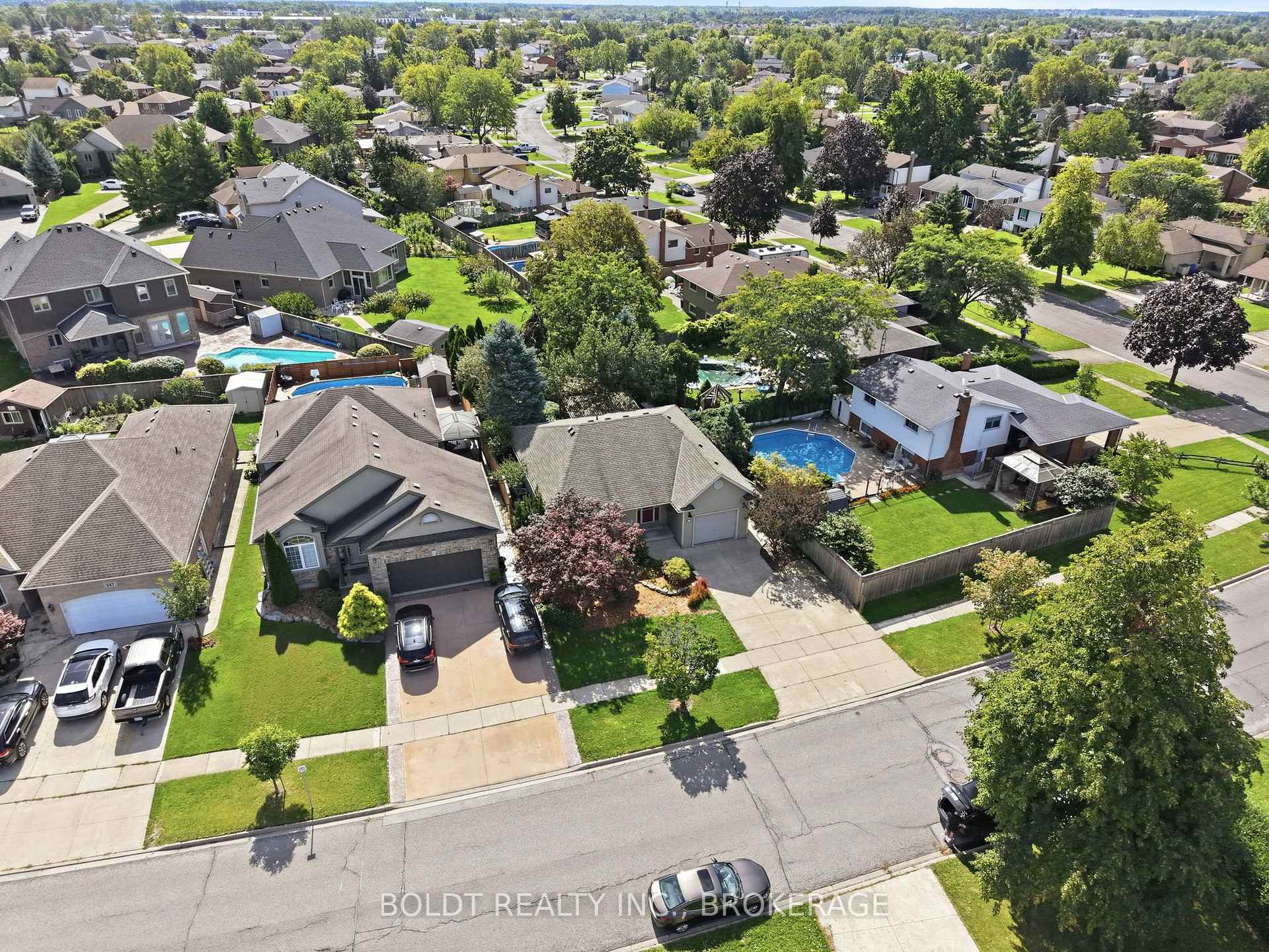 Photo 41 of 255 Sullivan Avenue, Thorold, Confederation Heights — HOMEH