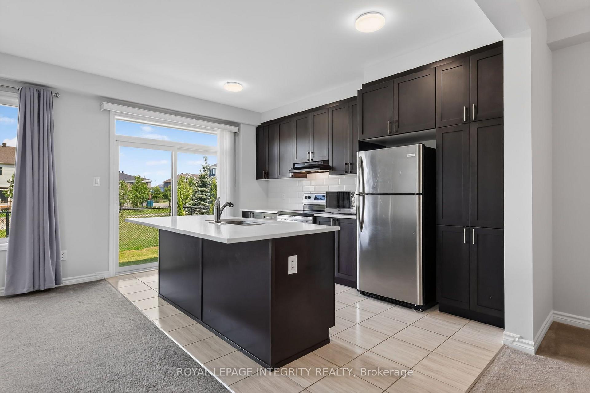 Photo 11 of 129 Umbra Place, Ottawa, Barrhaven - Half Moon Bay — HOMEH