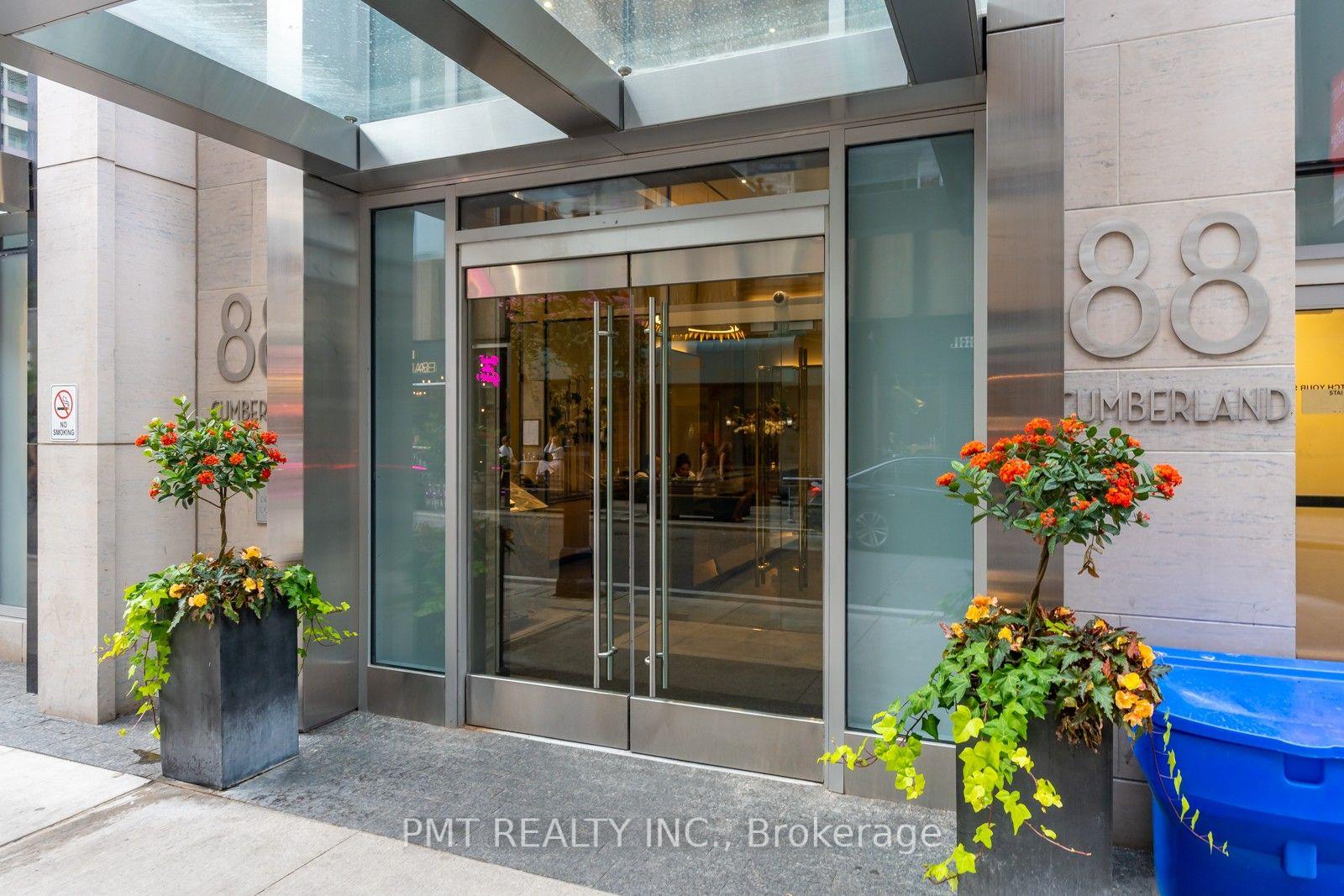 Photo 2 of Unit 706, 88 Cumberland Street, Toronto, The Annex — HOMEH