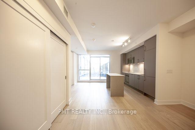 Photo 3 of Unit 706, 88 Cumberland Street, Toronto, The Annex — HOMEH
