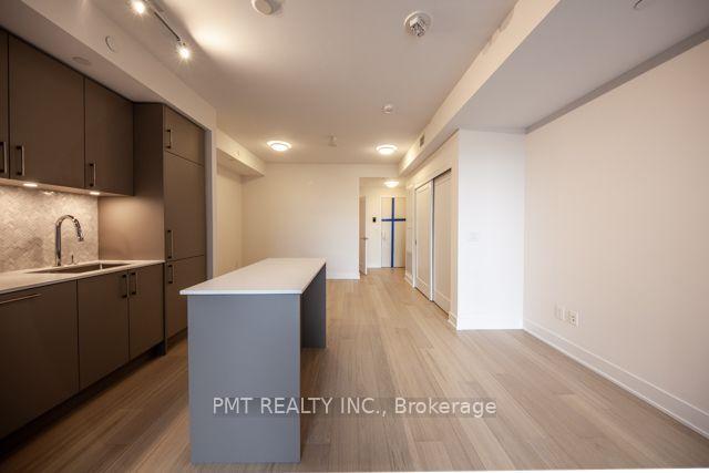 Photo 4 of Unit 706, 88 Cumberland Street, Toronto, The Annex — HOMEH