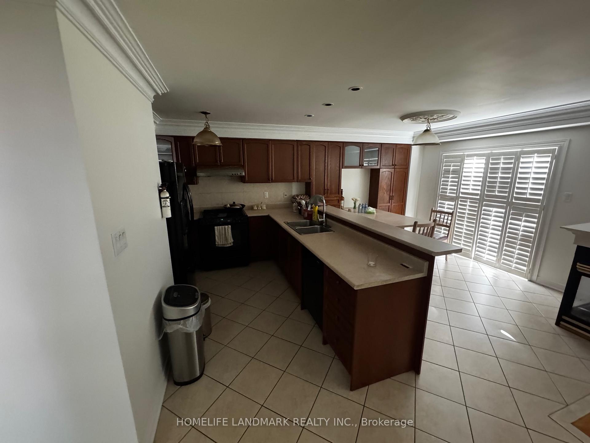 Photo 5 of 33 Ramsgate Court, Markham, Milliken Mills East — HOMEH