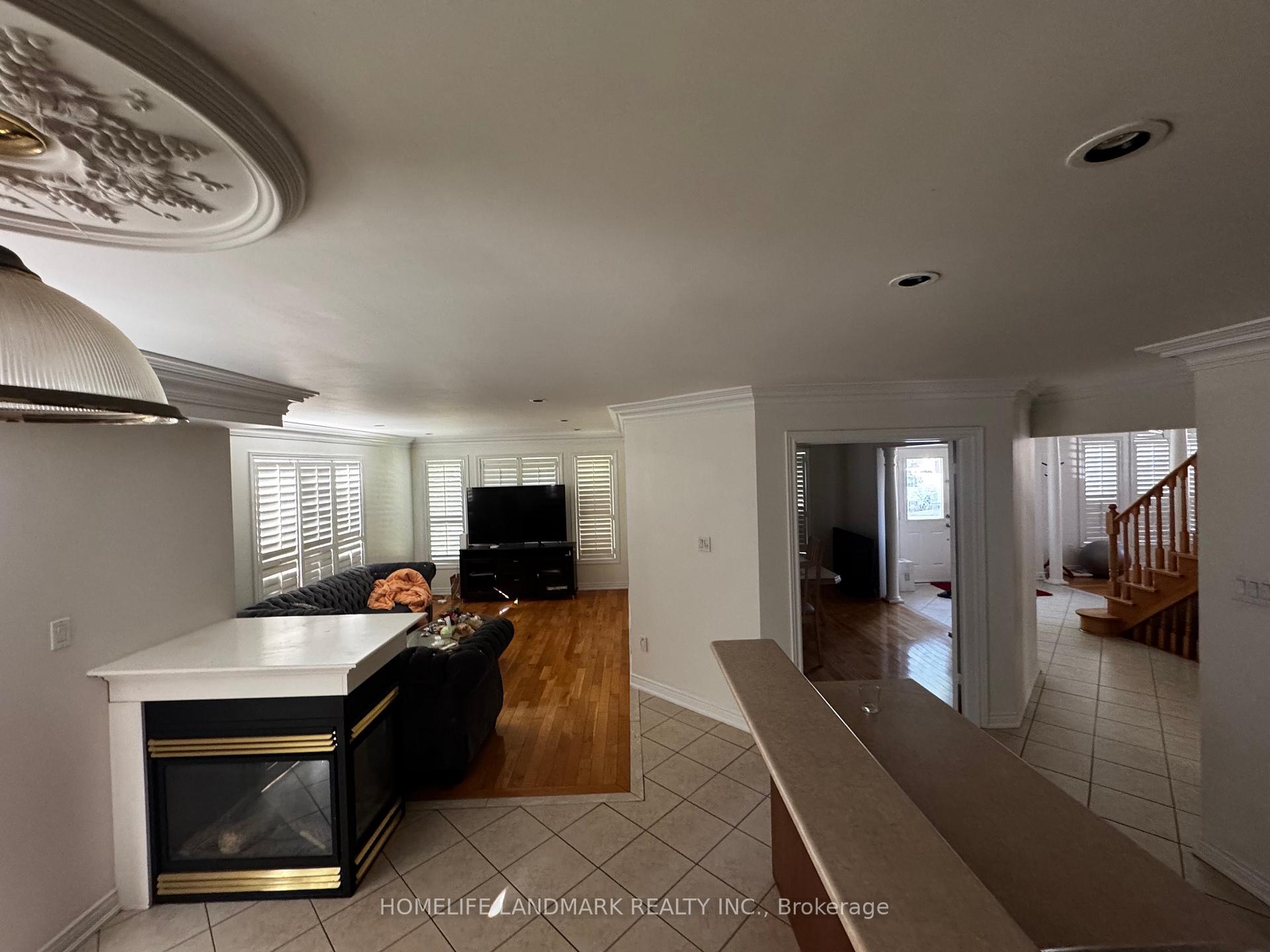 Photo 6 of 33 Ramsgate Court, Markham, Milliken Mills East — HOMEH