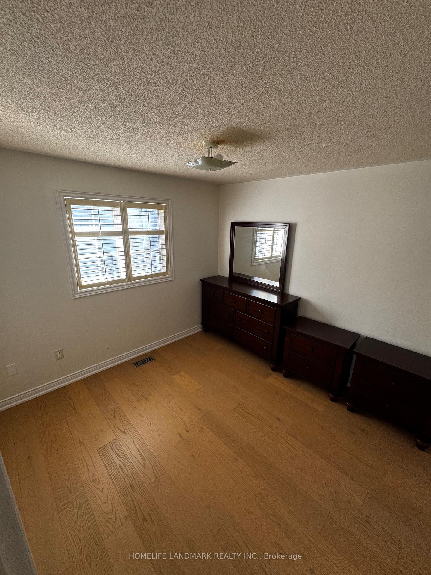 Photo 14 of 33 Ramsgate Court, Markham, Milliken Mills East — HOMEH