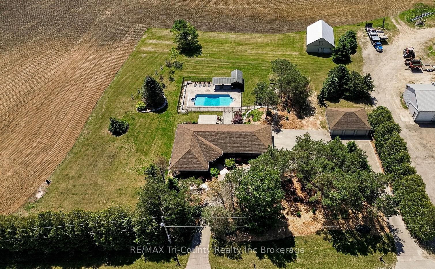 Photo 2 of 57009 Heritage Line, Bayham, Rural Bayham — HOMEH