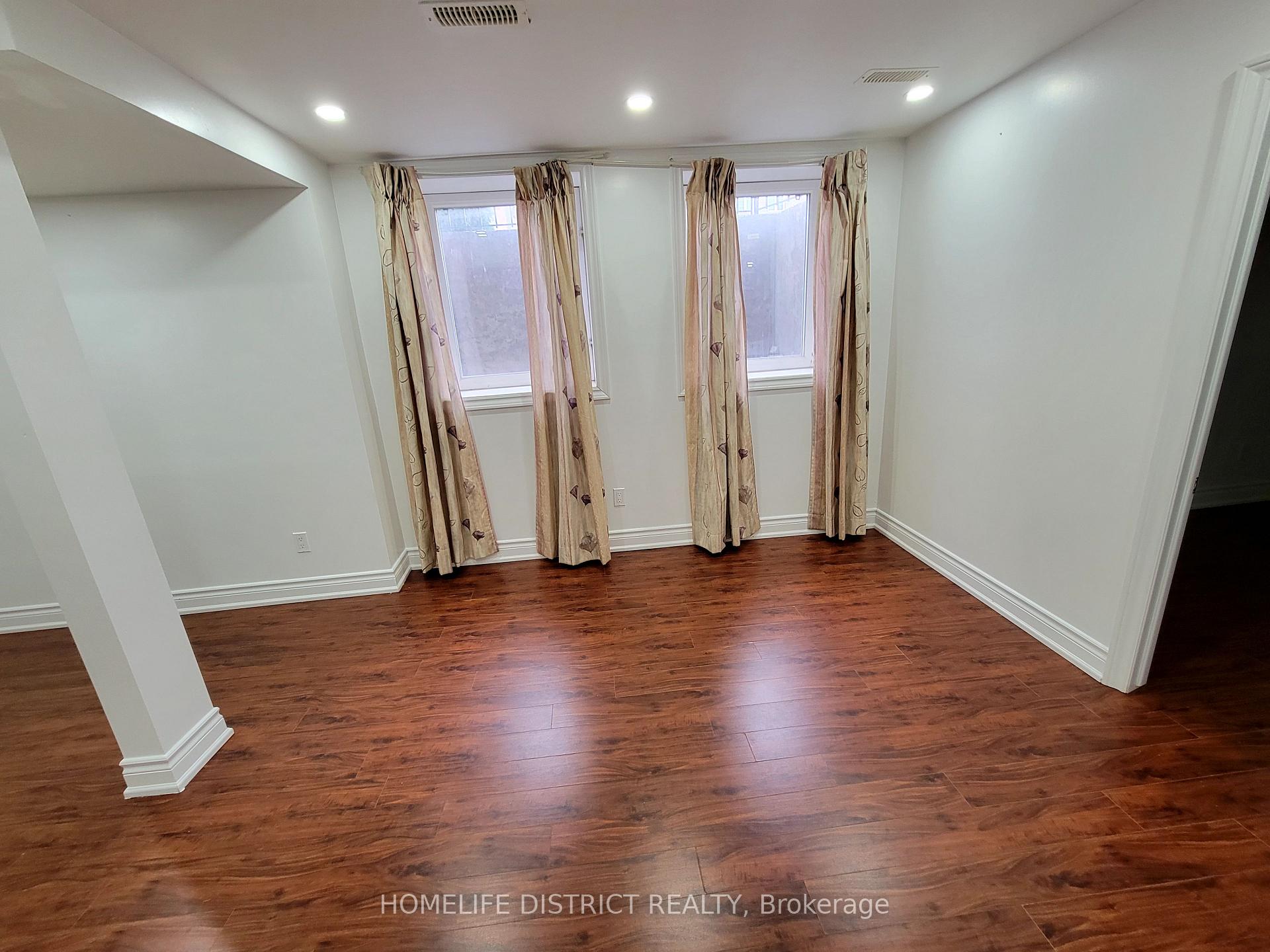 Photo 4 of 1 Netherway Crescent, Ajax, Northwest Ajax — HOMEH