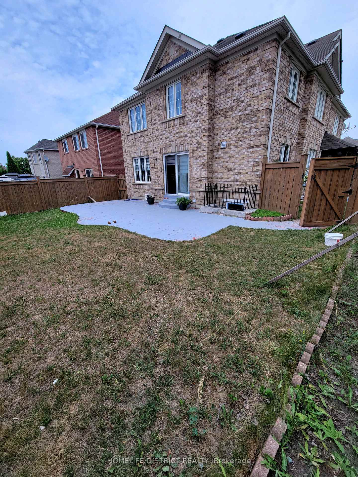 Photo 18 of 1 Netherway Crescent, Ajax, Northwest Ajax — HOMEH