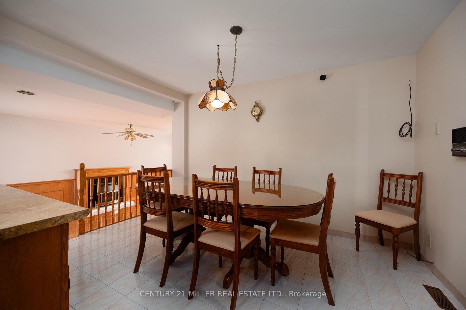 Photo 11 of 3478 Palgrave Road, Mississauga, Fairview — HOMEH