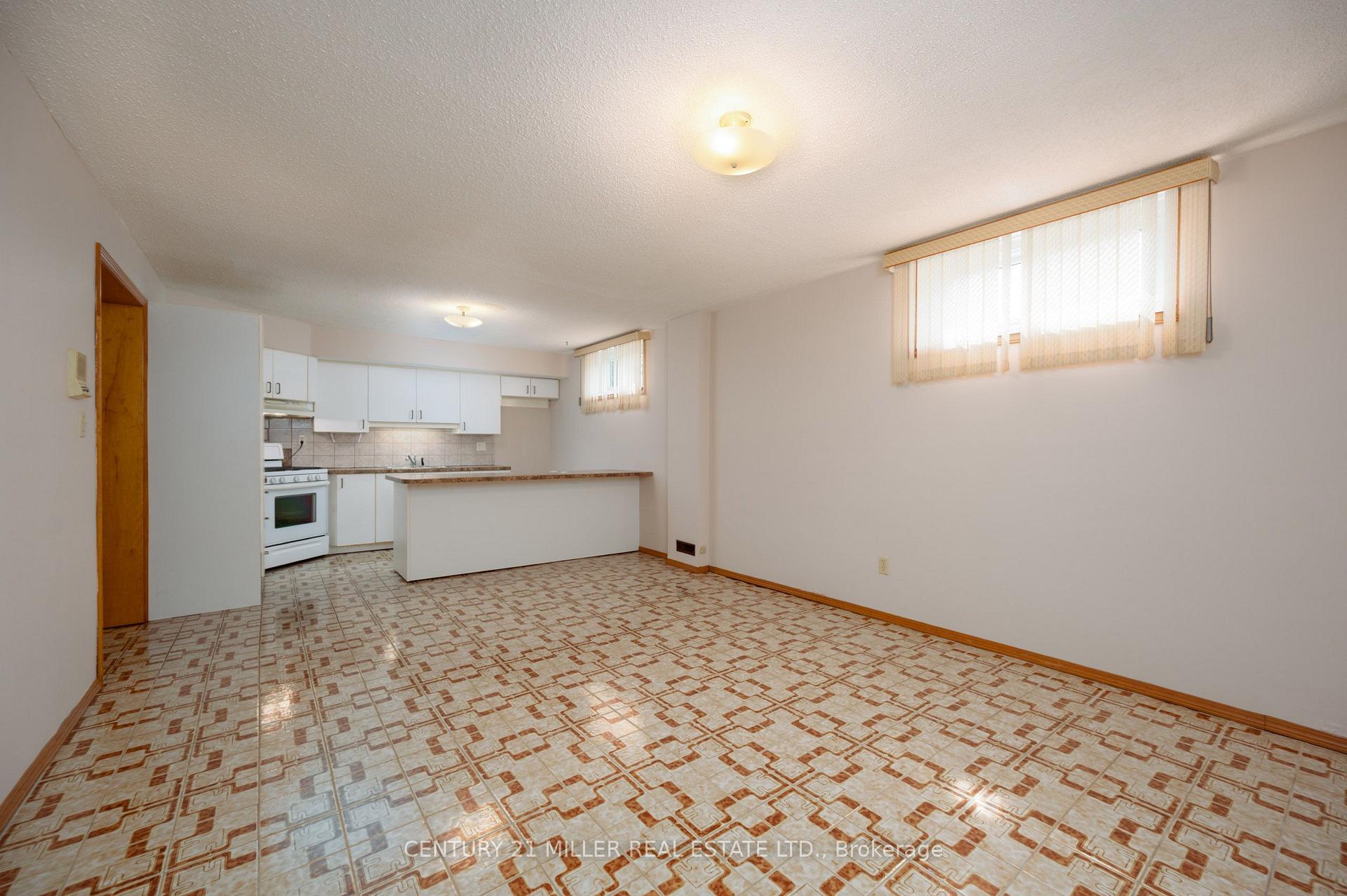 Photo 22 of 3478 Palgrave Road, Mississauga, Fairview — HOMEH