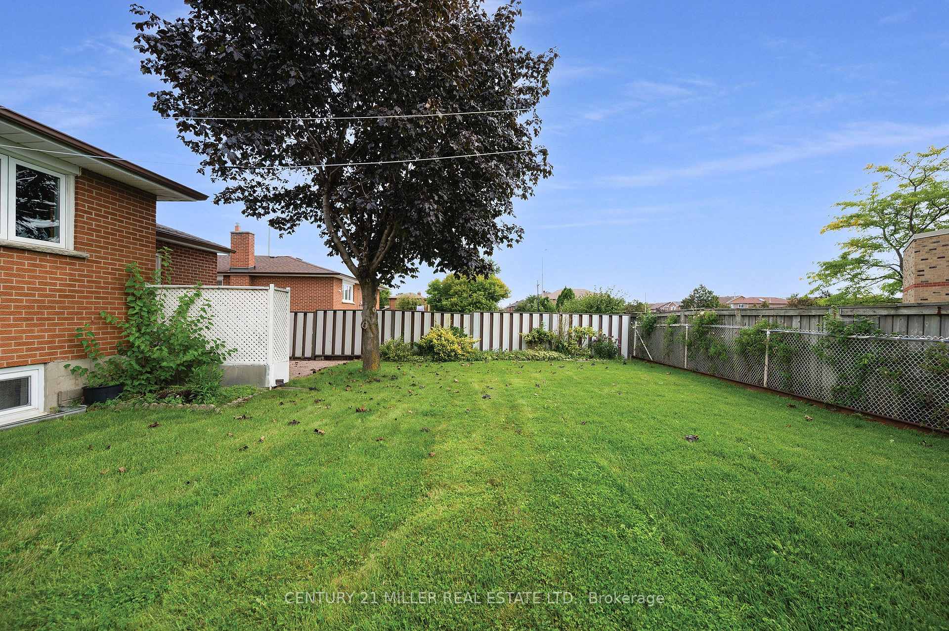 Photo 27 of 3478 Palgrave Road, Mississauga, Fairview — HOMEH
