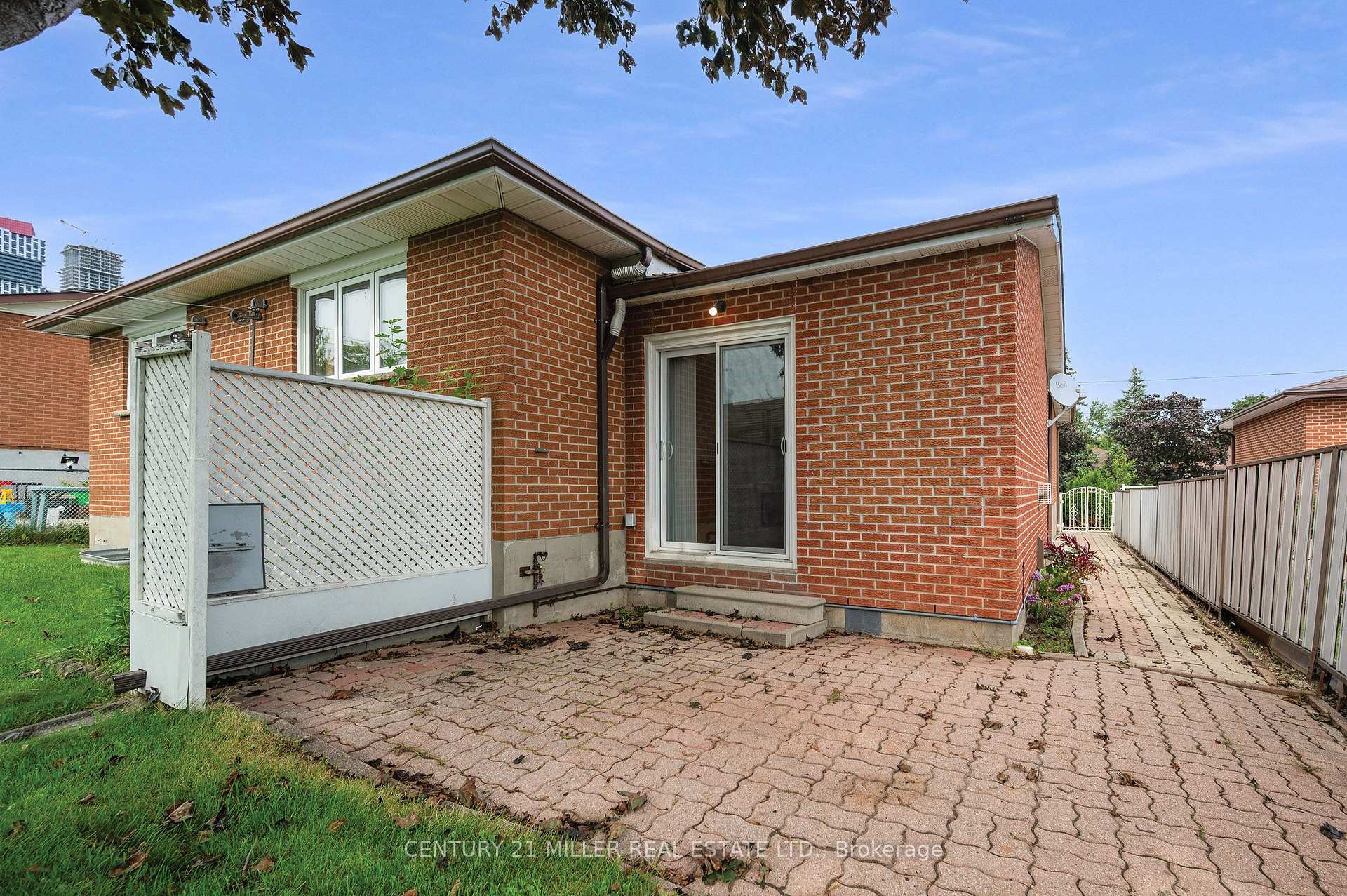 Photo 29 of 3478 Palgrave Road, Mississauga, Fairview — HOMEH