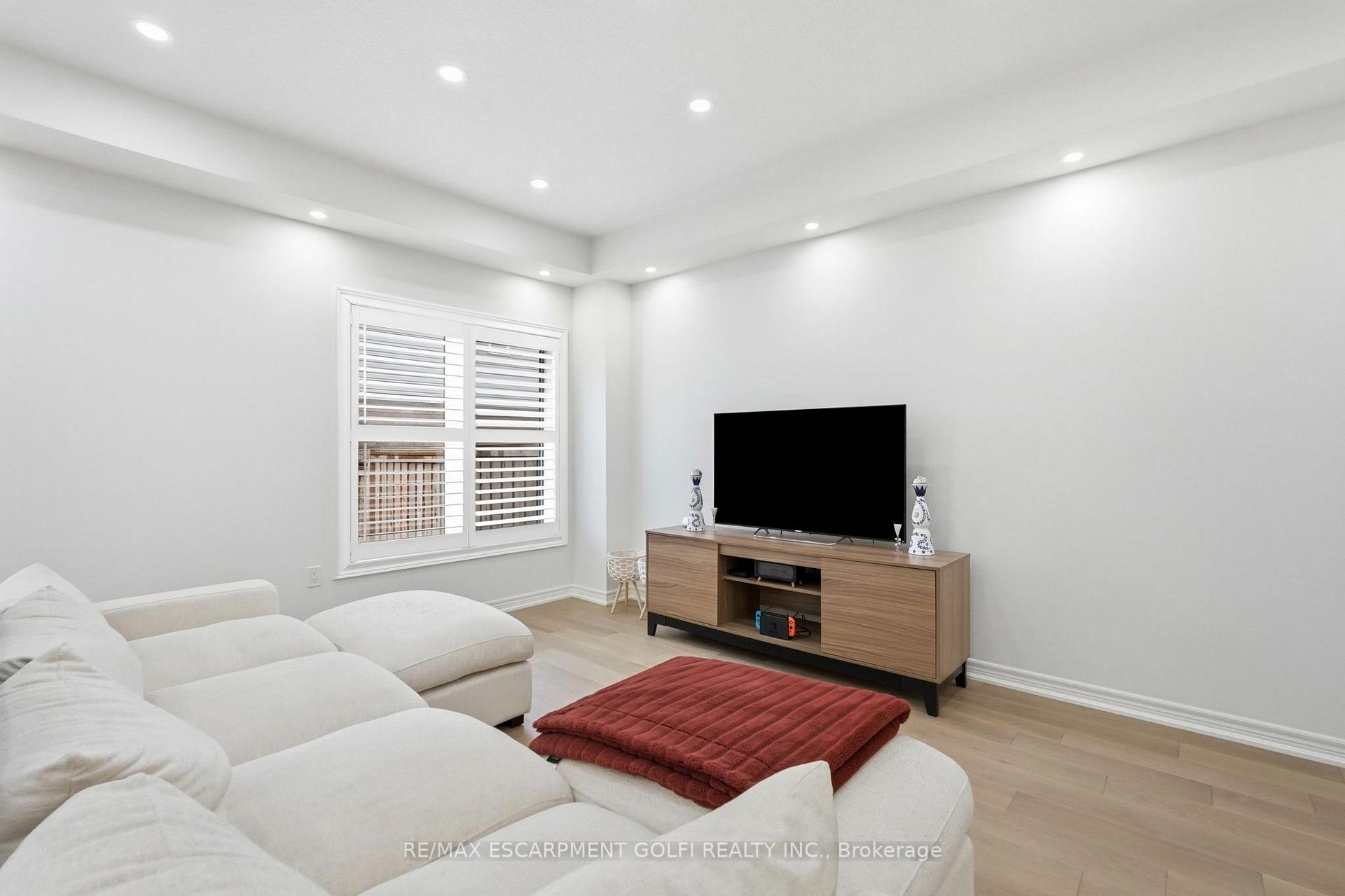 Photo 8 of 87 Rockledge Drive, Hamilton, Stoney Creek Industrial — HOMEH