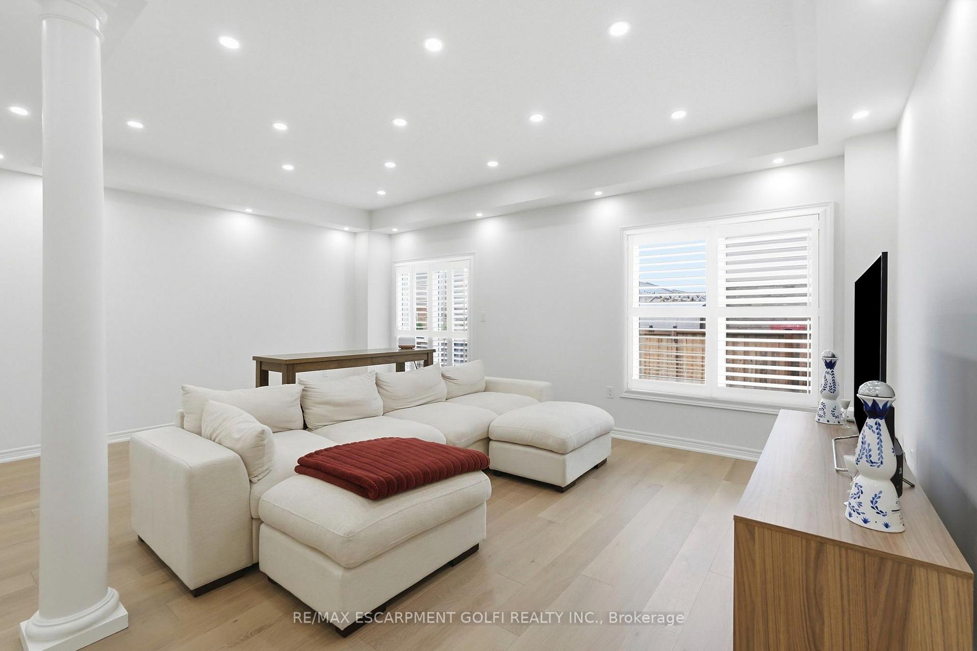 Photo 10 of 87 Rockledge Drive, Hamilton, Stoney Creek Industrial — HOMEH