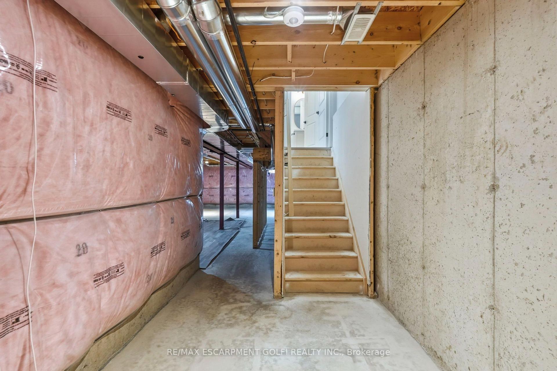 Photo 26 of 87 Rockledge Drive, Hamilton, Stoney Creek Industrial — HOMEH
