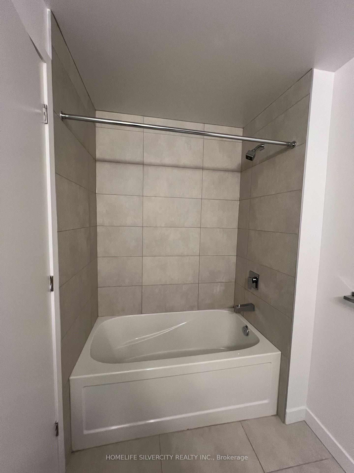 Photo 15 of Unit 1505, 8 Tippett Road, North York, Clanton Park — HOMEH