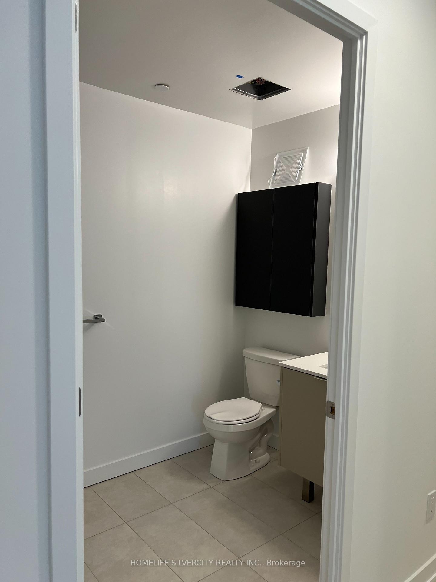 Photo 16 of Unit 1505, 8 Tippett Road, North York, Clanton Park — HOMEH